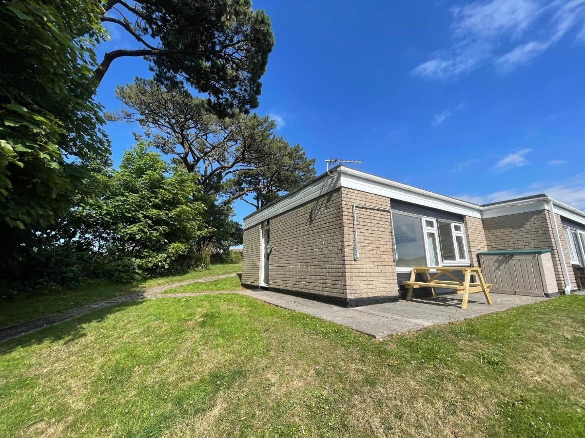 2 Bedroom Holiday Chalet Near Bude Kilkhampton Exterior foto